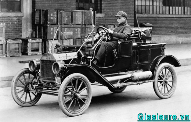 xe hơi đầu tiên trên thế giới